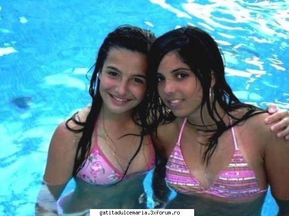 Brenda Asnicar - yo con mi amiga el playa - actori si actrizte
