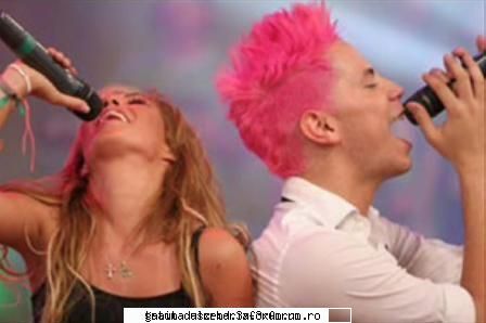 :hi: anahi y christian