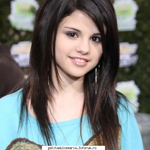 joc cu personajele - pai...eu vreau sa fiu selena gomez - Discutyy